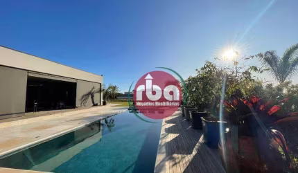 Imóvel no Condomínio Terras de São José II em Itu com 603 m² em lote de 2.160 m² e vista para por do sol