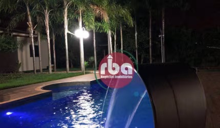 Belo imóvel com 4 dormitórios no Condomínio Terras de Mont Serrat em Salto