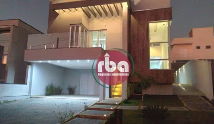 Lindo imóvel assobradado no Condomínio Residencial  Lagos D'Icarai em Salto