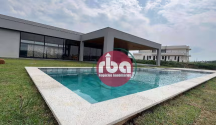 Belíssima casa assobradada com 757 m²  no Condomínio Terras II com vista deslumbrante
