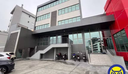 Pavimento Comercial na Trindade