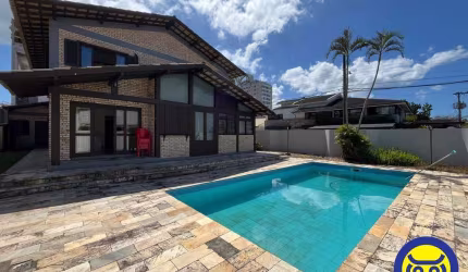 Casa Comercial na Região de Coqueiros