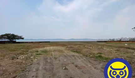 Terreno com vista mar em Barreiros