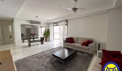 Apartamento com 03 dormitórios no Centro