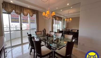 Apartamento com 03 suítes e 03 Vagas no Centro