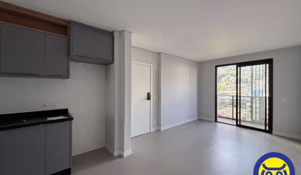 Apartamento com 02 suítes no Centro