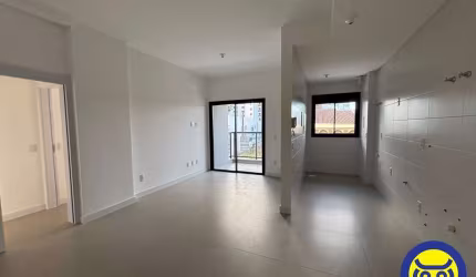 Apartamento com 02 suítes e Vista Mar na Agronômica