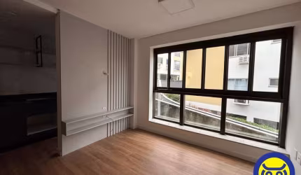 Apartamento Mobiliado com 01 dormitório no bairro Saco dos Limões