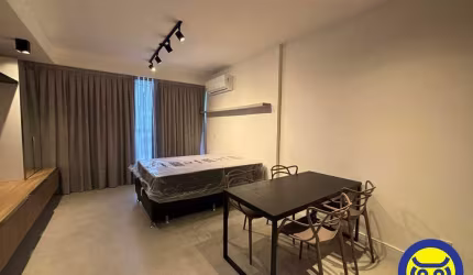 Studio Mobiliado na Trindade