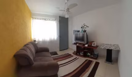 Apartamento com 2 quartos à venda na Vila Perracini, Poá , 60 m2 por R$ 175.000