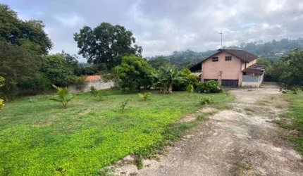 Chácara / sítio com 4 quartos à venda no Jardim Chácara Méa, Suzano  por R$ 550.000