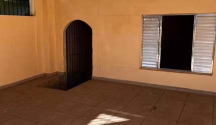 Casa com 2 quartos à venda no Jardim Míriam, Suzano , 75 m2 por R$ 280.000