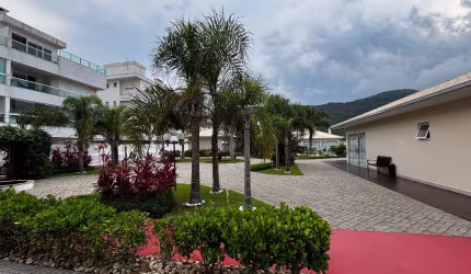 APARTAMENTO TRÊS DORMITÓRIOS PRAIA DOS INGLESES