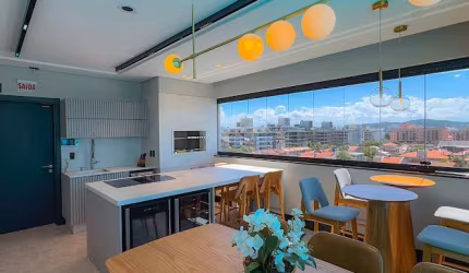 *Apartamento Duplex com 2 Suítes e Vista para o Mar