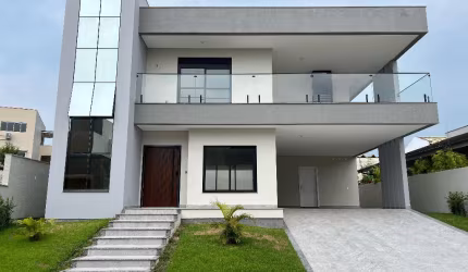Casa em condomínio fechado praia dos ingleses