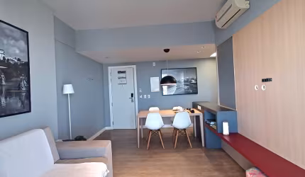 Apartamento Mobiliado e Decorado à Venda no Caminho das Árvores, 1 suíte, 45 m², armários