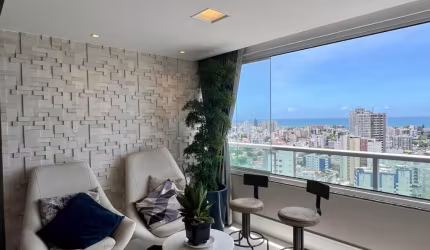 Apartamento à Venda na Cardeal da Silva - Rio Vermelho - Vista Mar - Mobiliado - 2 suítes - 103 m²