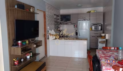 Sobrado com 3 casas à venda no Conjunto Habitacional Instituto Adventista