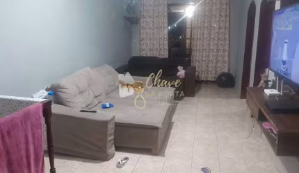 Casa à venda em Itapecerica da Serra com 2 Dormitórios