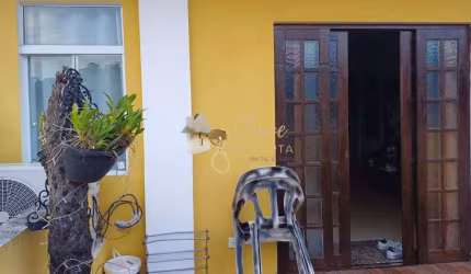 Conjunto de casas à venda no Embu das Artes