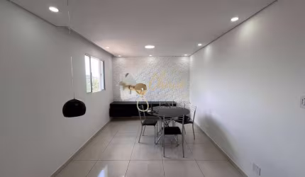 Casa à venda na Chácara Santa Maria com 2 Suítes