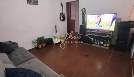 Casa à venda em Embu das Artes com 2 Dormitórios