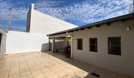 Ótima Oportunidade de Compra no Geisel! Residência 2 quartos.