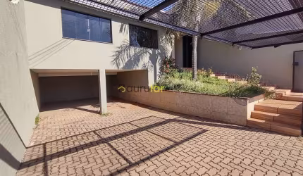 Casa para aluguel e venda com 300 m² e 3 quartos em Vila Cidade Universitária, Bauru - SP