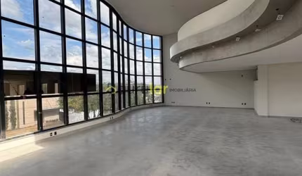 Imóvel Comercial na Avenida Comendador José da Silva Martha