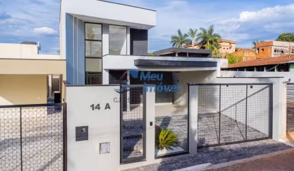 Arniqueiras Casa Alto Padrão  4 Quartos suíte 400m² 4 vaga Armários planejados