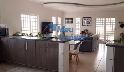 Cond Solar dos montes Arniquieras SHA CJ5 CH133 LT07  casa de laje com 5 quartos