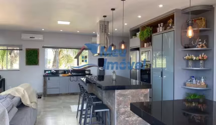 30 km de Abadiânia Condomínio PORTAL DA SERRA CASA 4 Suítes Closet 4 Vagas 572m² Piscina