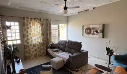 SHA Conj 5 Casa  3 Quartos 3 Suítes 5 Vagas  Lote 800 m²