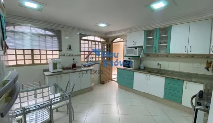 QNM 42 M Norte Taguatinga Sobrado 4 Quartos 4 Suítes Lote 250m² 6 Vagas