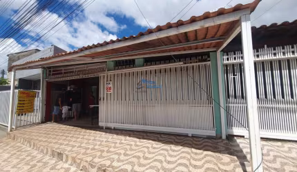 QS 11 Areal Casa com Loja 4 Quartos 3 Vagas 190m² Área de Serviço Box em Blindex