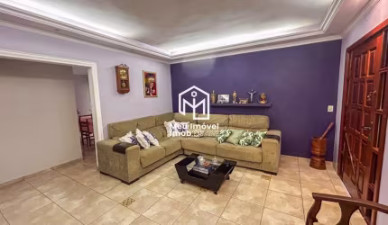 Imperdível casa de 4 quartos com 3 suítes em Taguatinga Sul - QSD 39 próximo ao metrô! 268m², 2 salas, 5 banheiros e 2 vagas.