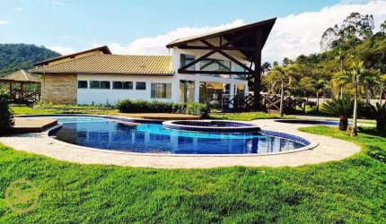 Terreno à venda, 451 m² por R$ 750.000,00 - Distrito Rio do Meio - Camboriú/SC
