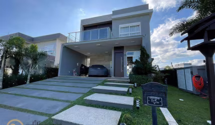 Casa com 3 dormitórios à venda, 289 m² por R$ 3.800.000 - Santa Regina - Camboriú/SC