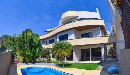 Casa com 7 dormitórios à venda por R$ 8.600.000,00 - Cabeçudas - Itajaí/SC