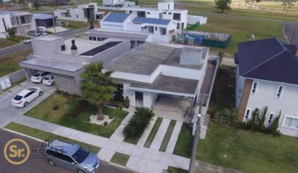 Casa com 3 dormitórios à venda, 200 m² por R$ 1.650.000,00 - Santa Regina - Camboriú/SC