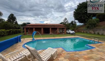 Chácara para Venda em Atibaia, Iara, 3 dormitórios, 1 suíte, 4 banheiros, 10 vagas