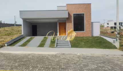 Casa em condomínio fechado com 3 quartos à venda no Sapé II, Caçapava , 154 m2 por R$ 990.000