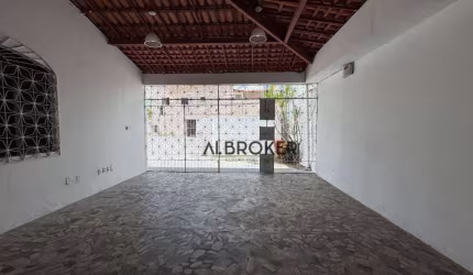 Na Cidade dos Funcionário Casa com 3 dormitórios, 200 m² - venda por R$ 990.000 ou aluguel por R$ 5.916/mês - Cidade dos Funcionários - Fortaleza/CE