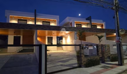 Sobrado à venda com 3 quartos 1 suíte, 150m² em Passa Vinte Palhoça