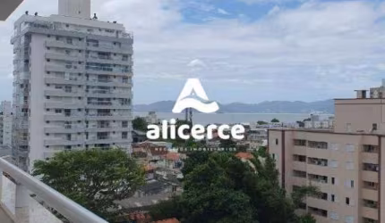Apartamento à venda com 3 quartos 1 suíte, 92m² em Barreiros São José