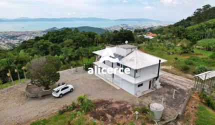 Chácara à venda com 3 quartos 1 suíte, 274m² em Boa Vista Biguaçu