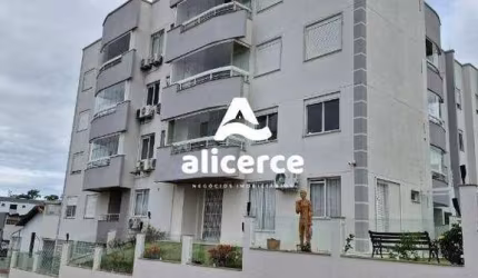 Apartamento à venda com 2 quartos 1 suíte, 69m² em Flor de Nápolis São José