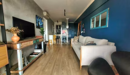 Apartamento à venda com 2 quartos 1 suíte, 68,59m² em Barreiros São José