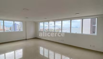 Sala Comercial no Coração do Estreito
