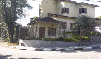 Sobrado com 3 dormitórios à venda, 350 m² por R$ 2.000.000 - Arujazinho I. II E III - Arujá/SP